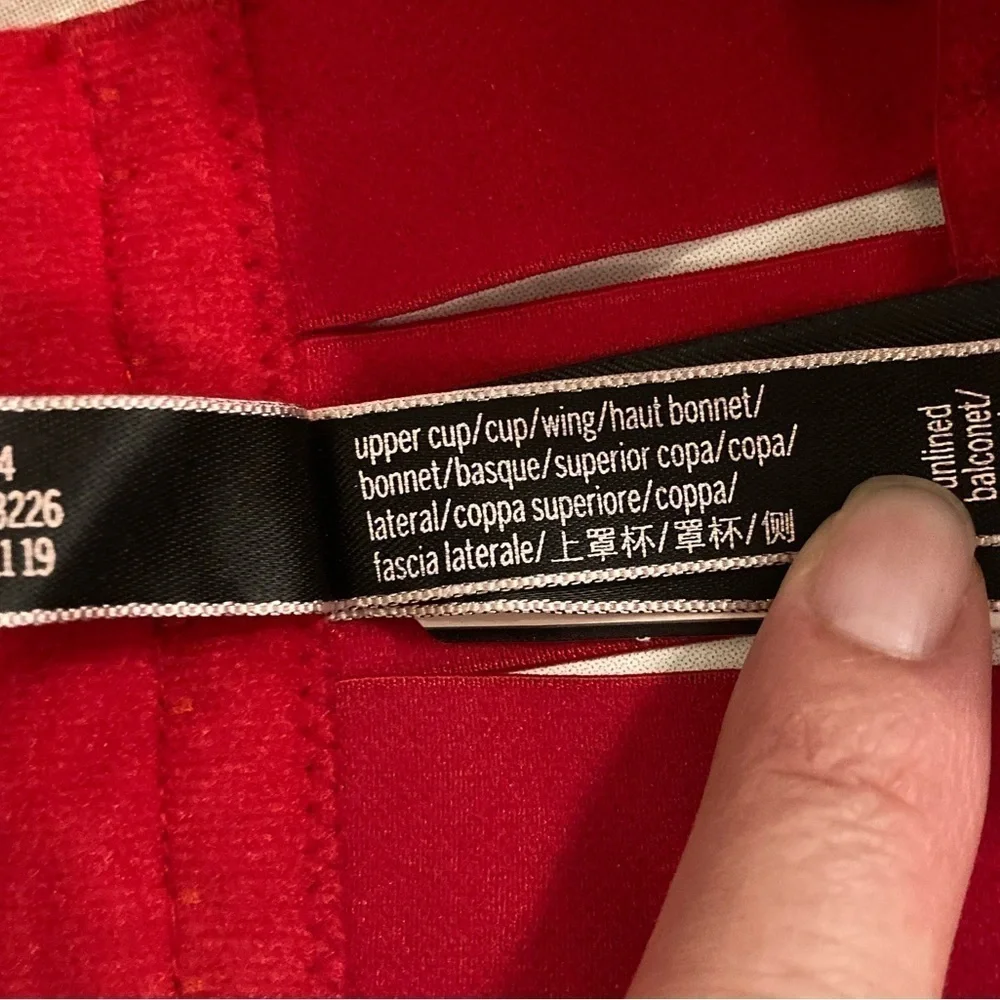 Victoria’s Secrets Lipstick Red Strapy Open Cup Demi Bra 32D